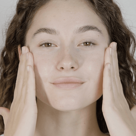 Zone T du visage : solutions ciblées pour ce défi cutané