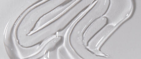 Comment soulager la peau stressée ou fatiguée grâce aux sérums adaptés