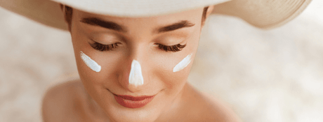 SPF 30 vs SPF 50 : Quelle Différence Réelle Pour Votre Peau ?