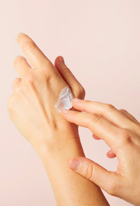 Comment choisir une crème hydratante pour peau sensible ?